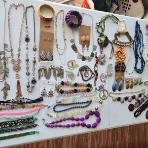 Chic Jewelry Bundle Lot Necklace Bracelets Earrings Clip On Pierced Beaded